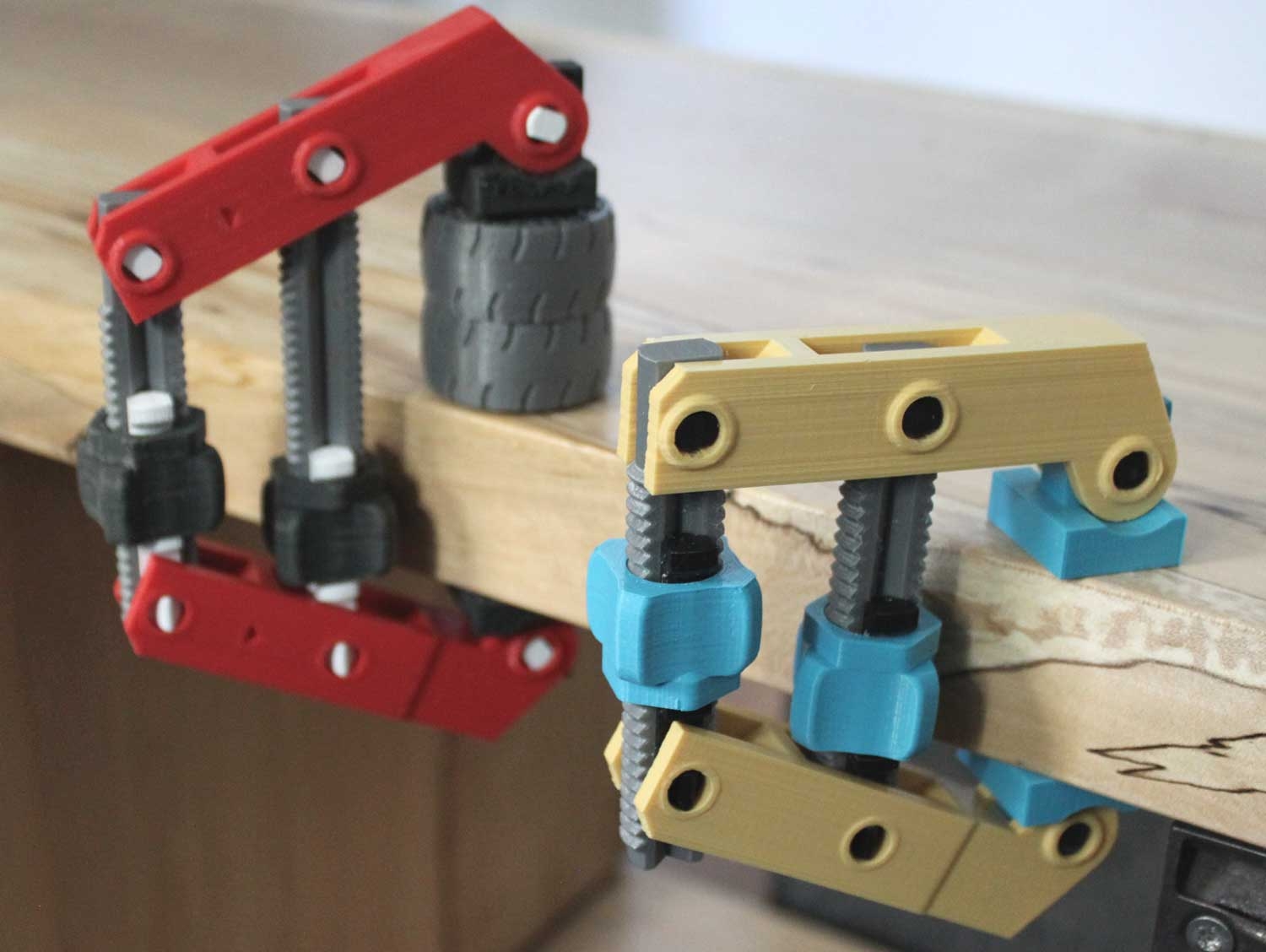 Design Of The Week Hand Screw Clamp Fabbaloo