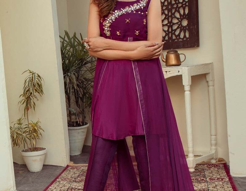 EXCLUSIVE MAGENTA COLOR PARTY WEAR ZZS207 Exclusive Online Boutique