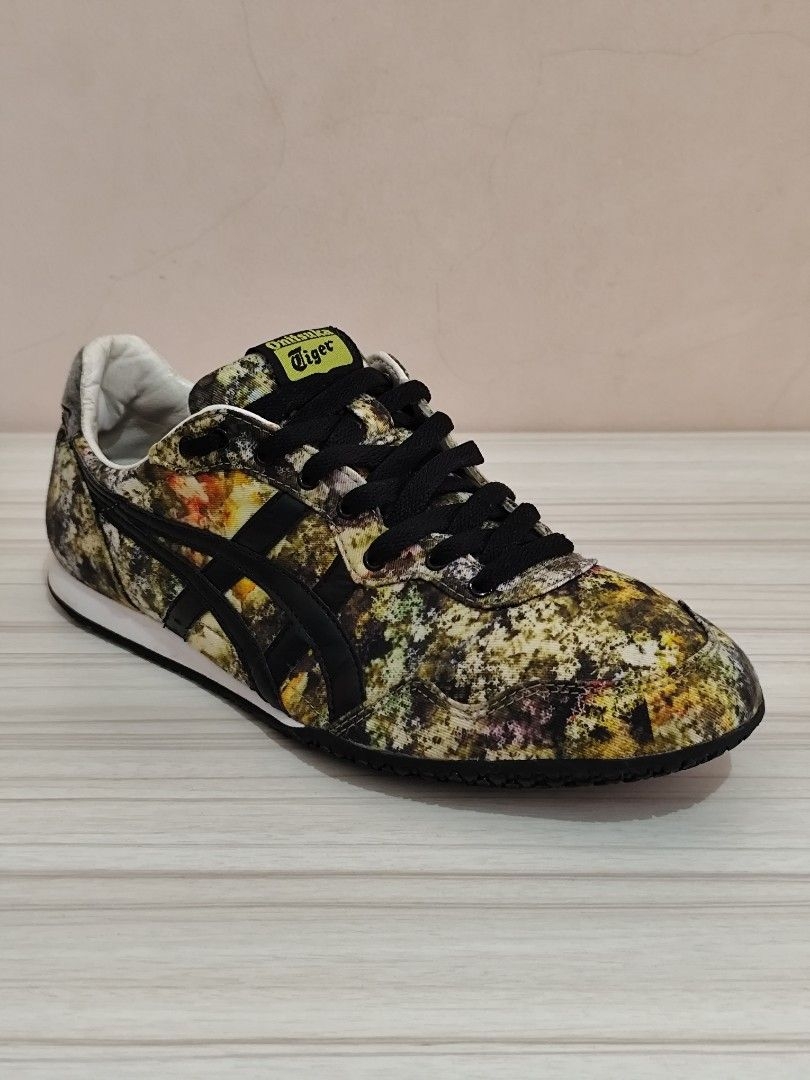 Onitsuka Tiger Serrano Yellow Green Limited Color 42 Fesyen Pria Sepatu Sneakers Di Carousell