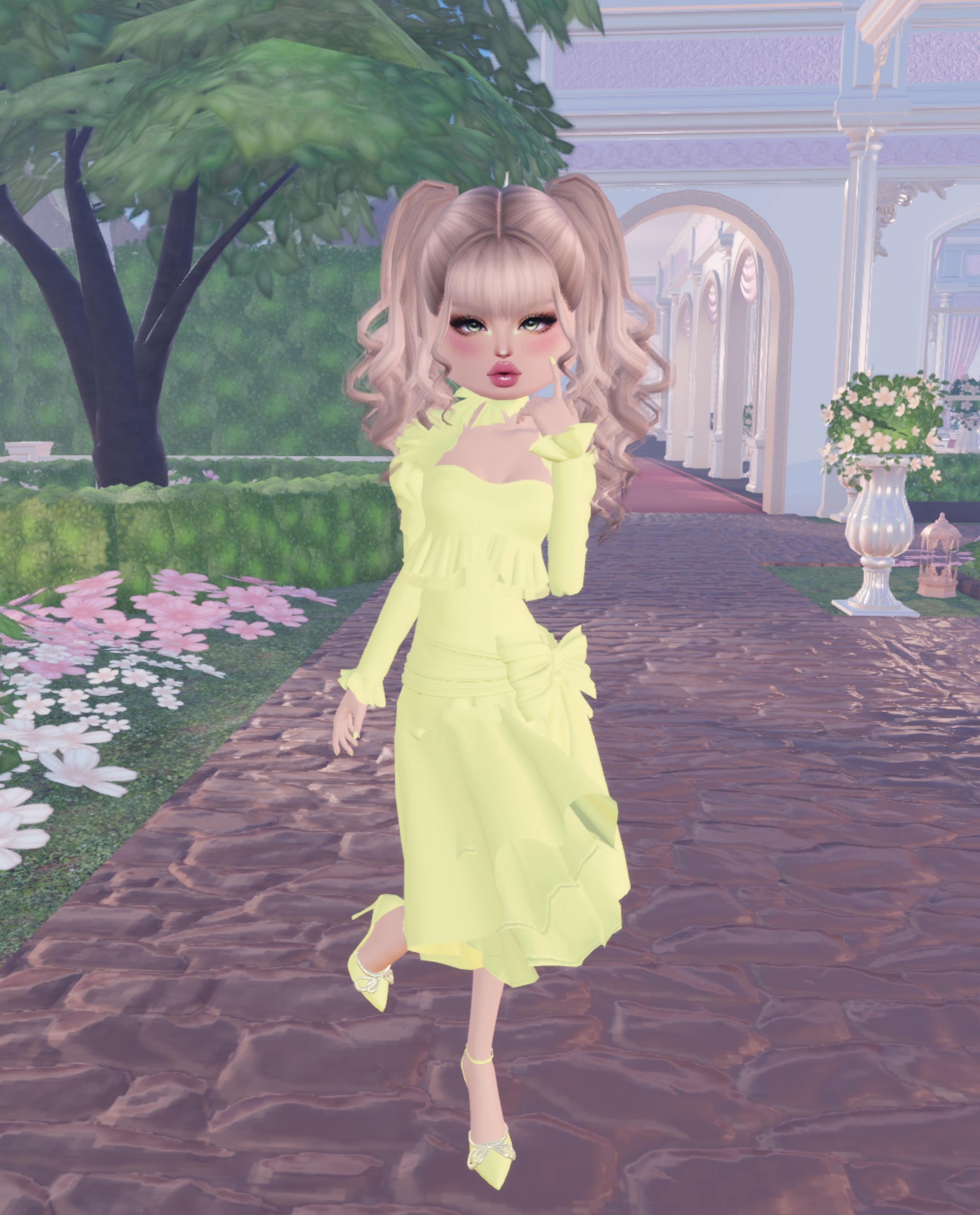 light colors dress to impress